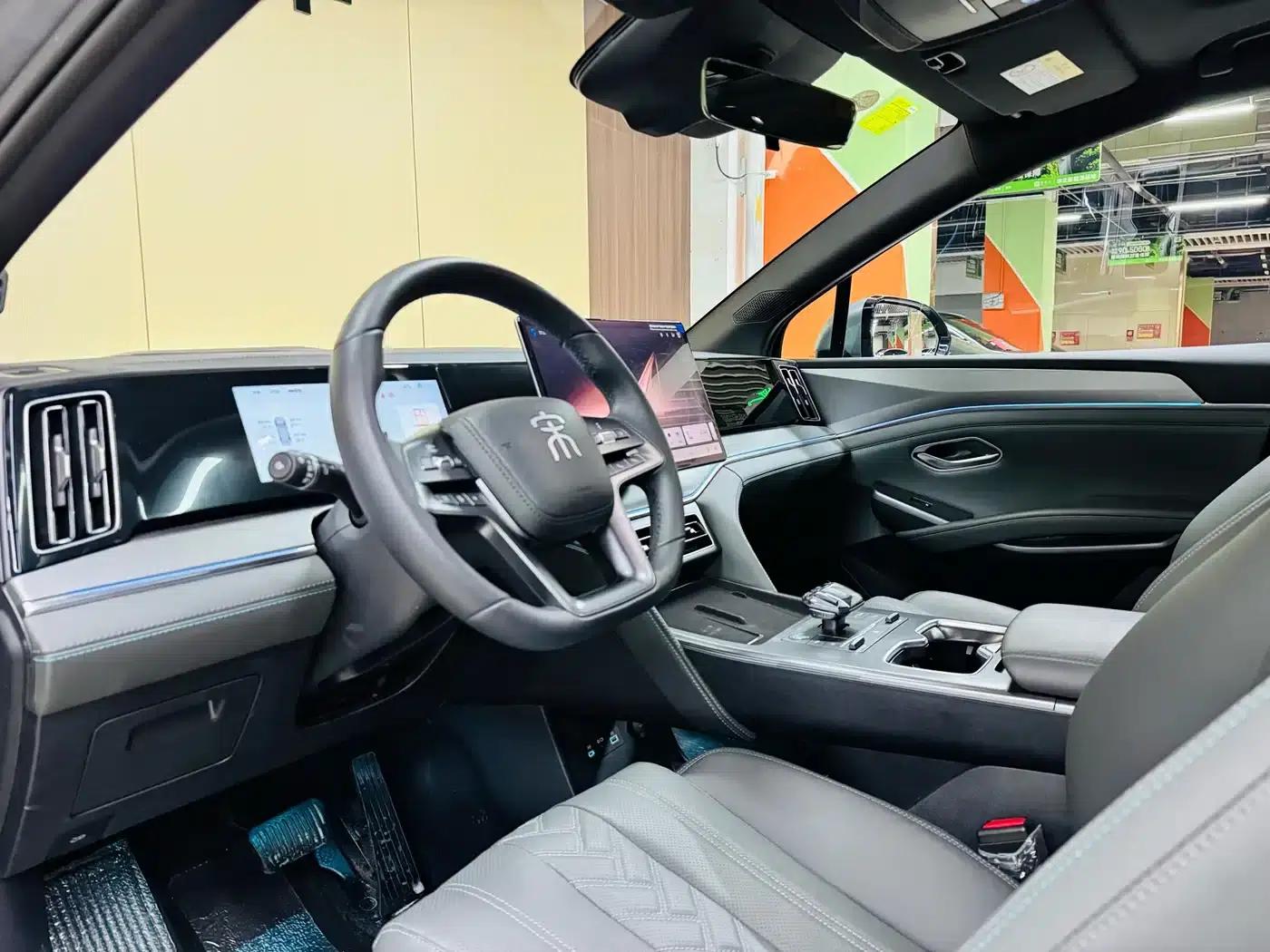 Song L DM-i 2025 Smart Driving Edition 112km/h Superior Model — миниатюра 7