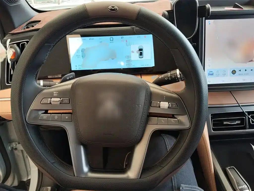 Song L DM-i 2025 Smart Driving Edition 112km Leading Model — миниатюра 11