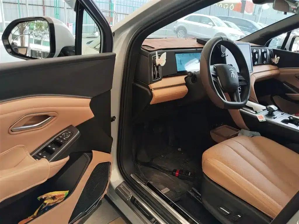 Song L DM-i 2025 Smart Driving Edition 112km Leading Model — миниатюра 16