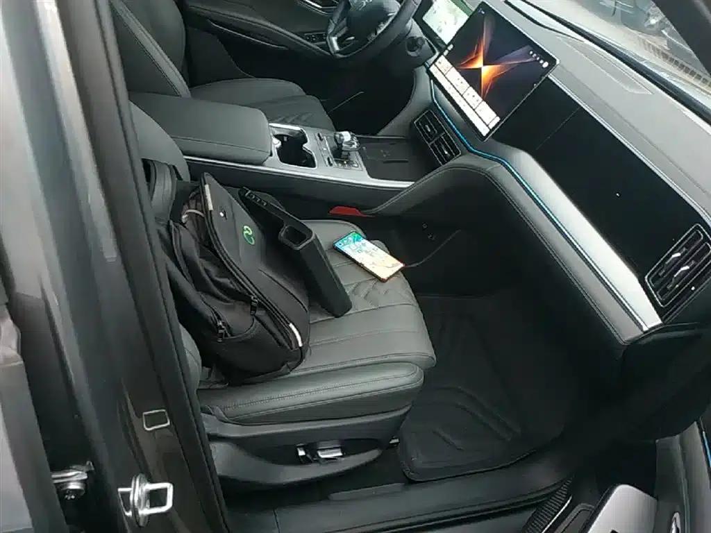 Song L DM-i 2025 Smart Driving Edition 112km/h Superior Model — миниатюра 25
