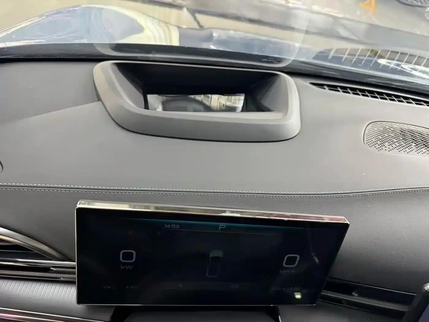 Seal 2023 Champion Edition 700km Performance Version — миниатюра 10