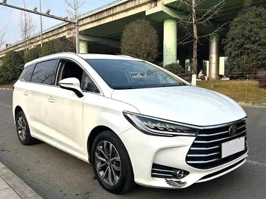 Song MAX 2019 1.5T Automatic Intelligent Connected Sunroof Model 7-Seater National VI Emission Standard — миниатюра 2