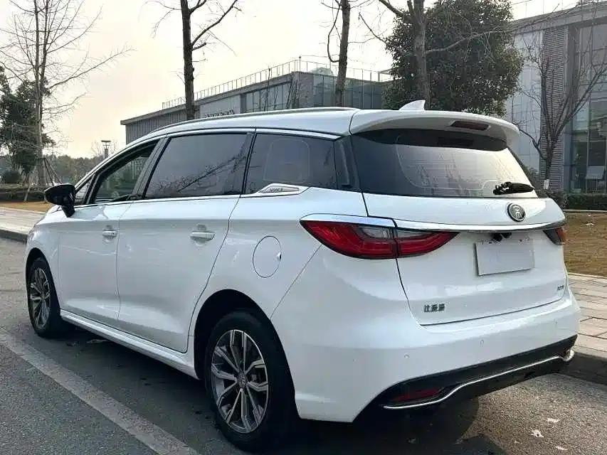 Song MAX 2019 1.5T Automatic Intelligent Connected Sunroof Model 7-Seater National VI Emission Standard — миниатюра 3