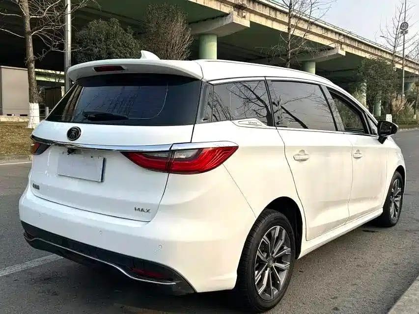 Song MAX 2019 1.5T Automatic Intelligent Connected Sunroof Model 7-Seater National VI Emission Standard — миниатюра 4