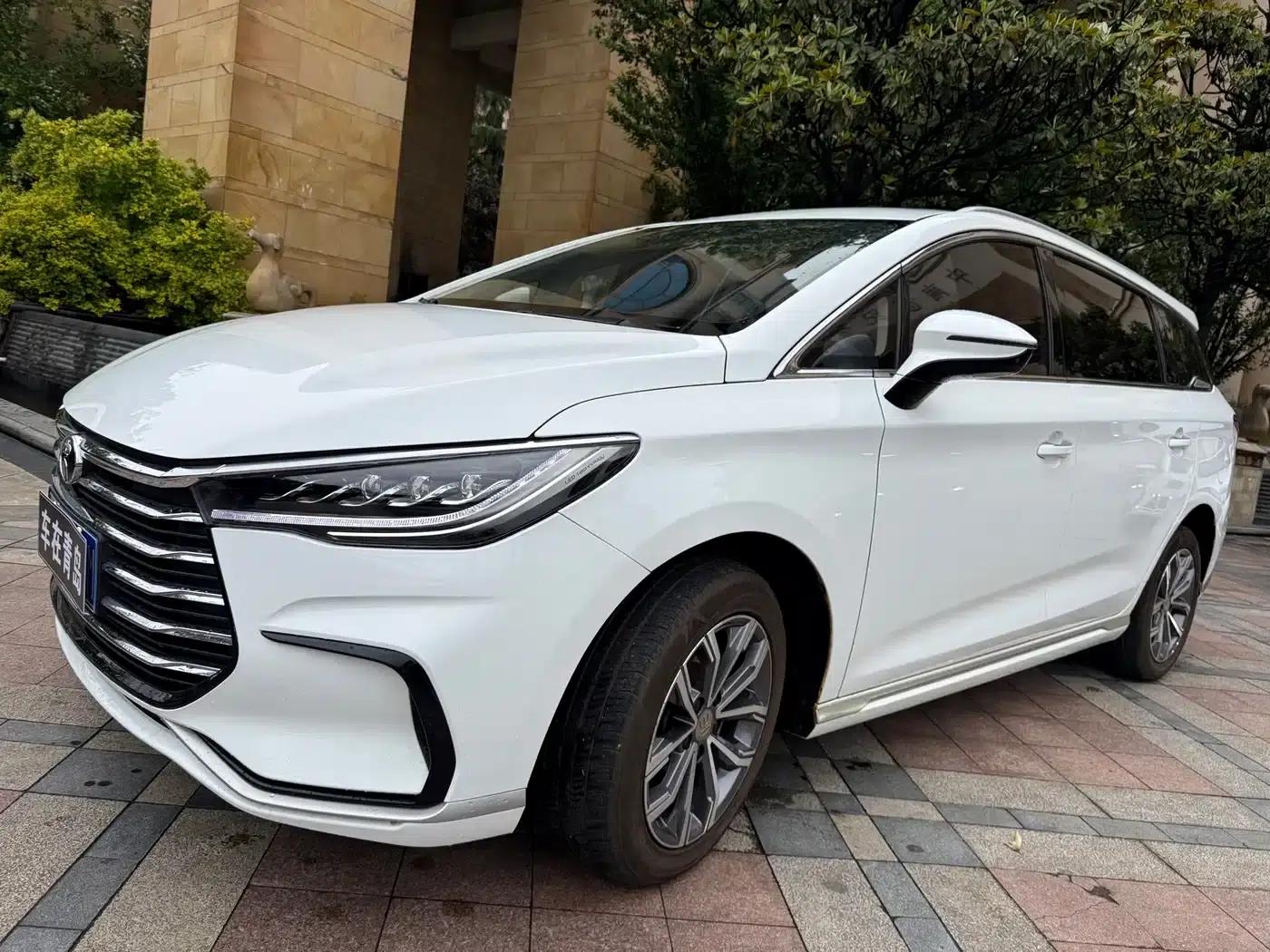 Song MAX 2021 Upgraded Version 1.5T Automatic Luxury 7-Seater — миниатюра 1