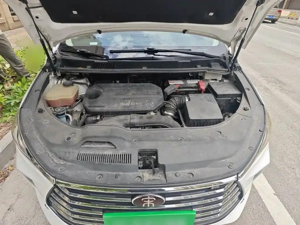 Song MAX 2019 1.5T Automatic Intelligent Connected Ruiyi 7-seater National V Emission Standard — миниатюра 11