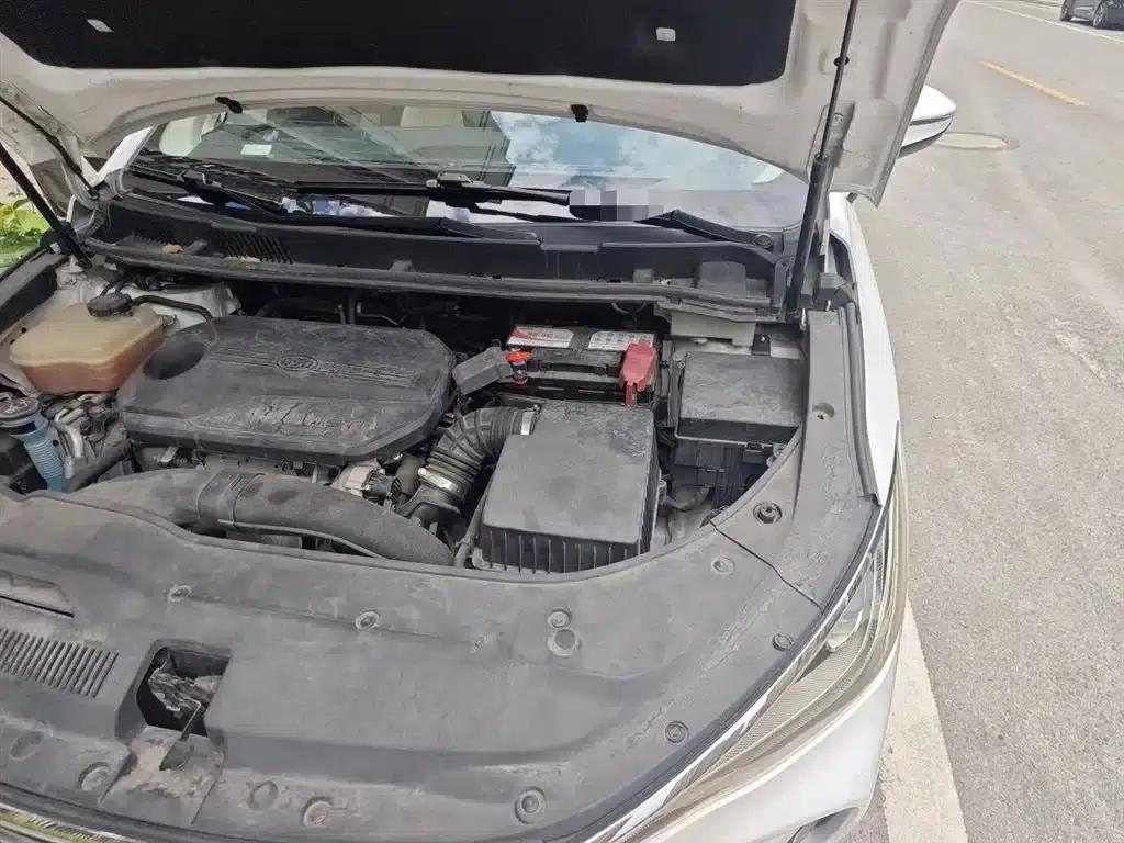 Song MAX 2019 1.5T Automatic Intelligent Connected Ruiyi 7-seater National V Emission Standard — миниатюра 21