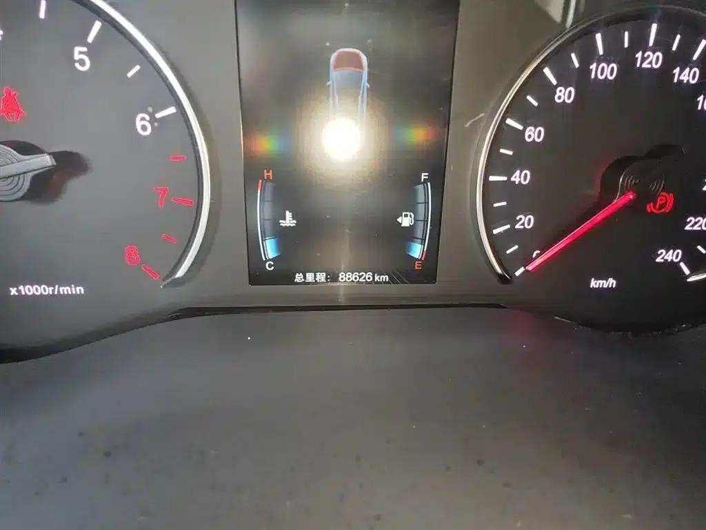 Song MAX 2019 1.5T Automatic Intelligent Connected Ruiyi 7-seater National V Emission Standard — миниатюра 5
