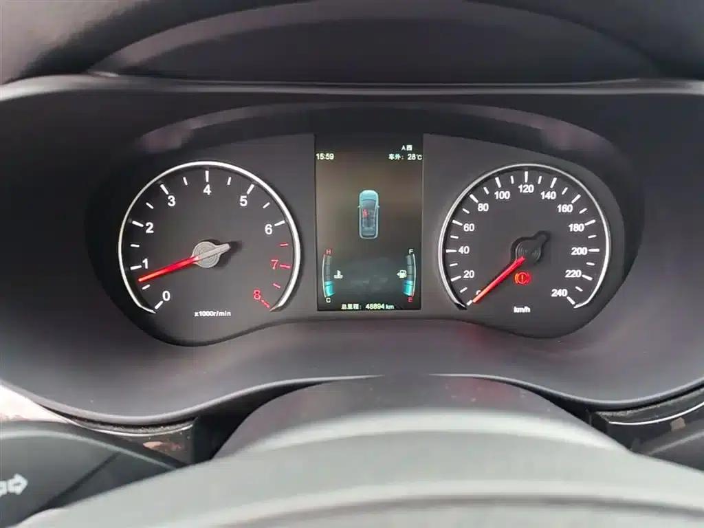 Song MAX 2019 1.5T Manual Intelligent Connectivity Sunroof Model 6 Seats National VI Emission Standard — миниатюра 12