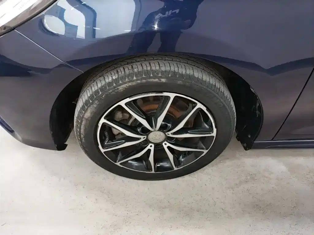 Song MAX 2018 1.5T Automatic Intelligent Elite 6-seater — миниатюра 23
