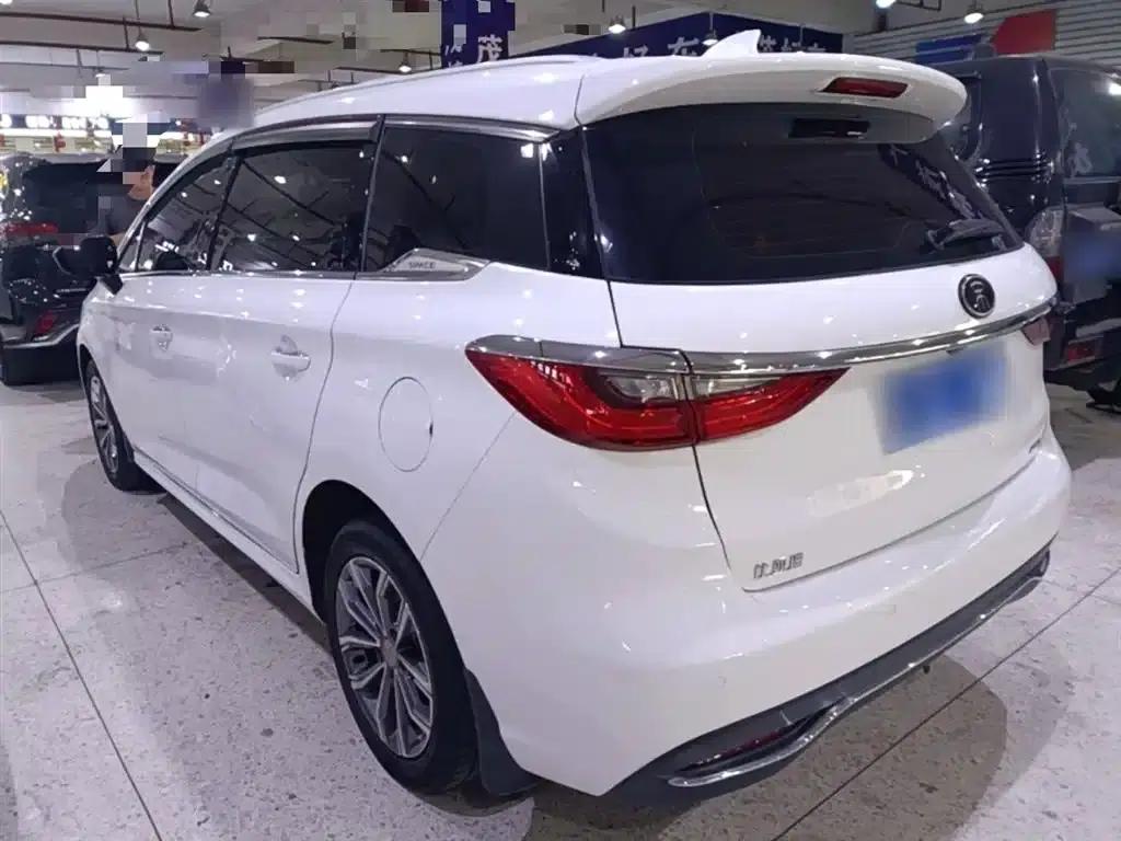 Song MAX 2019 1.5T Automatic Intelligent Connected Sunroof Model 7-Seater National VI Emission Standard — миниатюра 5