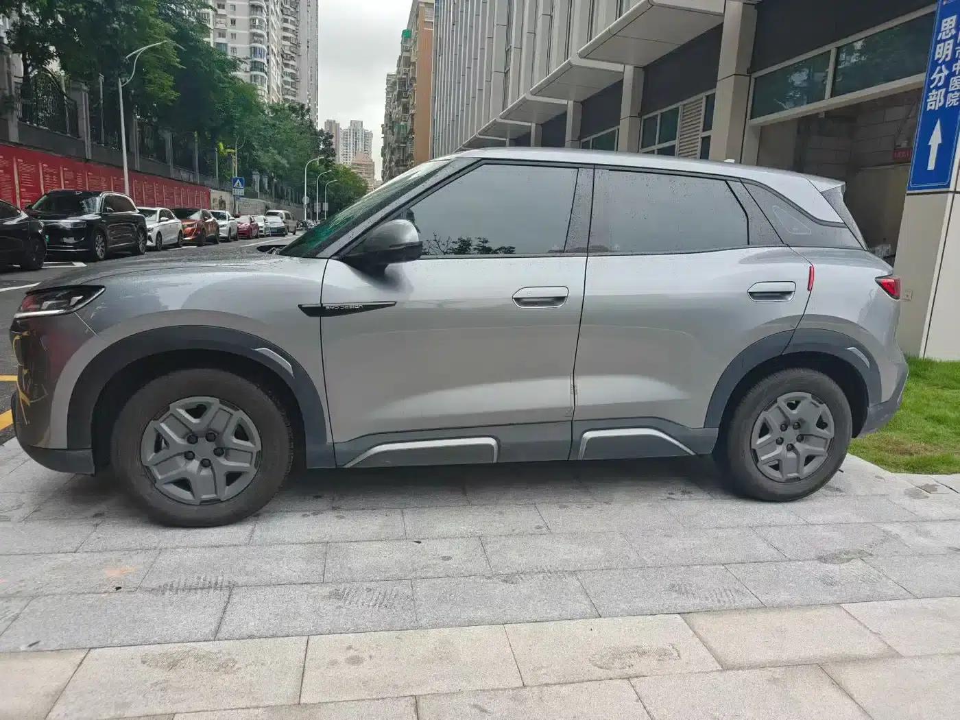 Yuan UP 2024 Model 401KM Vitality Edition — миниатюра 3