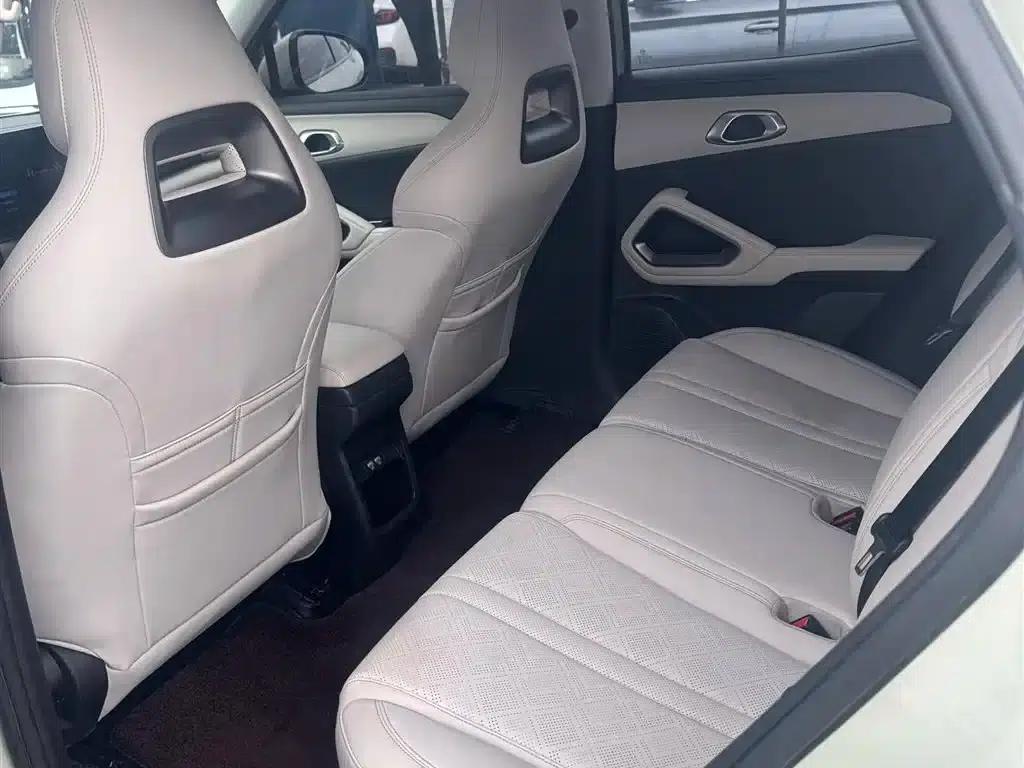 Yuan UP 2024 Model 401KM Leading Edition — миниатюра 5