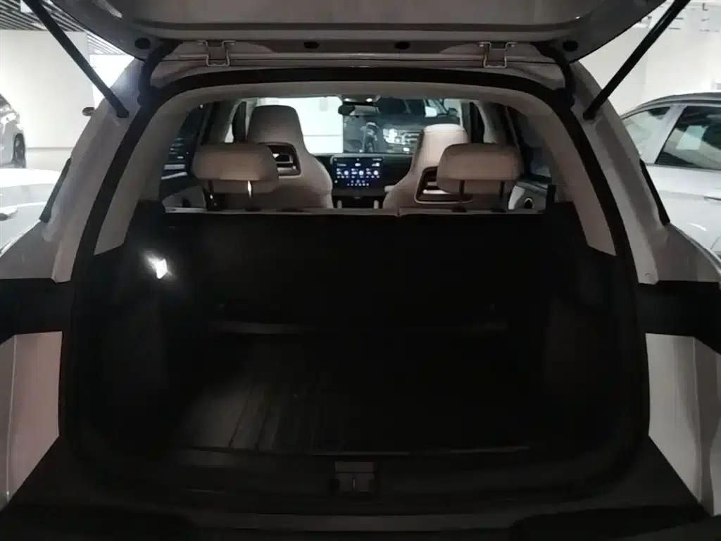 Yuan UP 2024 Model 401KM Super Edition — миниатюра 19