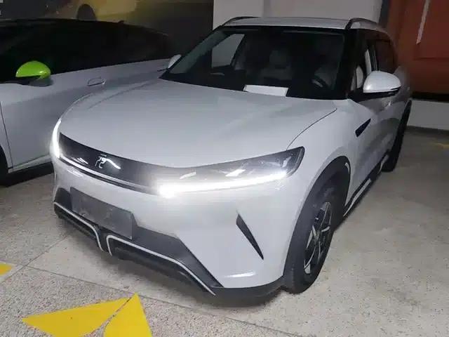 Yuan UP 2024 Model 401KM Super Edition