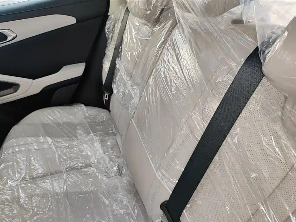 Yuan UP 2025 Smart Driving Edition 401KM Vitality Edition — миниатюра 17