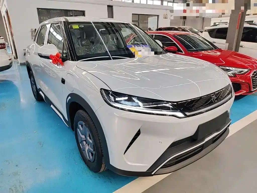 Yuan UP 2025 Smart Driving Edition 401KM Vitality Edition — миниатюра 4