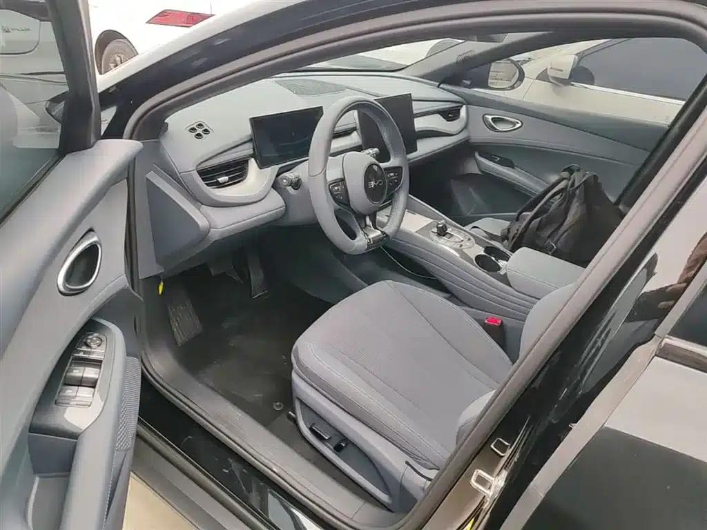 Seal 06GT 2025 505 Wave Edition — миниатюра 11