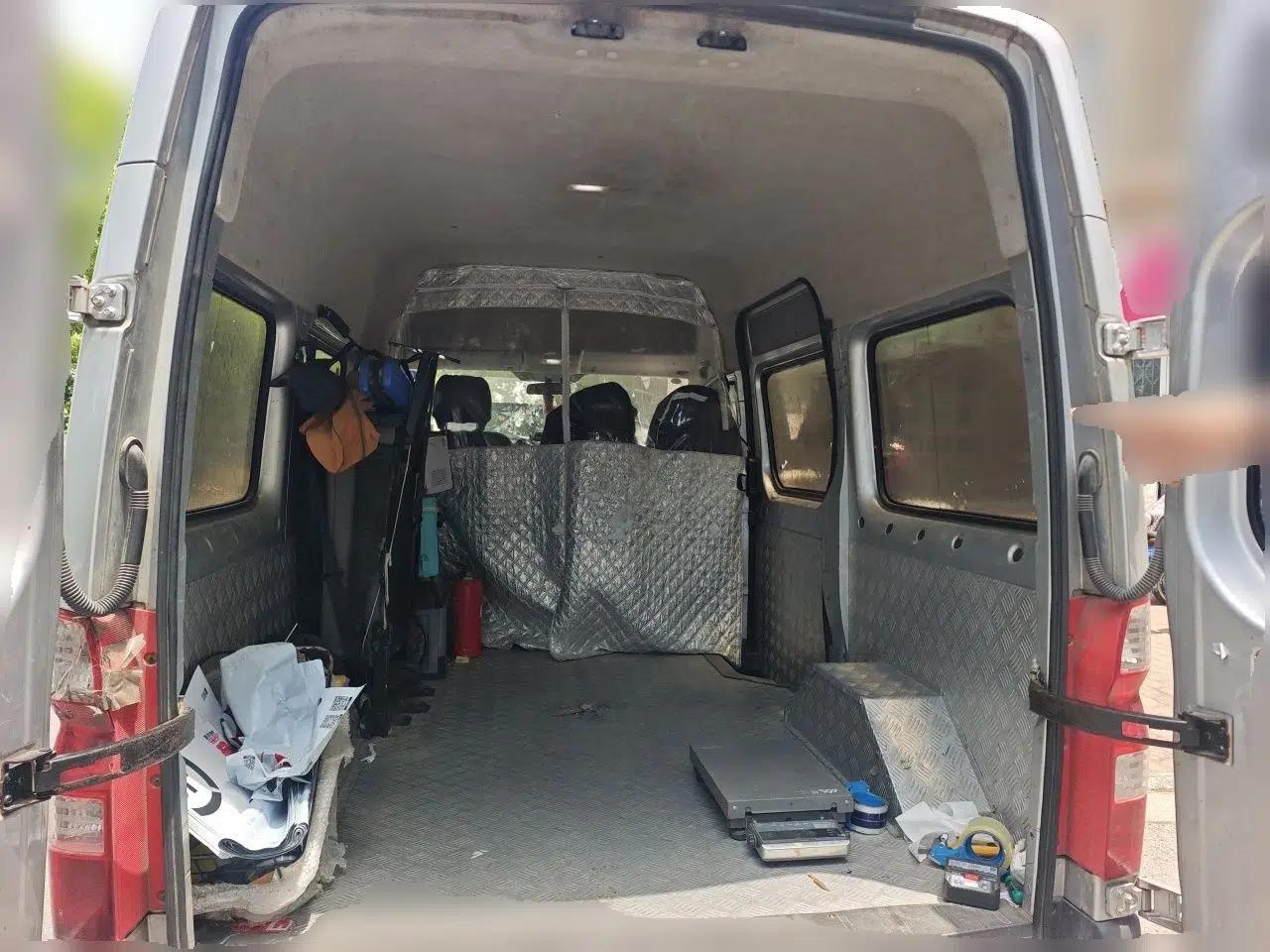 Foton Toano 2019 2.5T E5 Short Wheelbase Mid-Roof 5/6-Seater 4J25TC3 — миниатюра 20