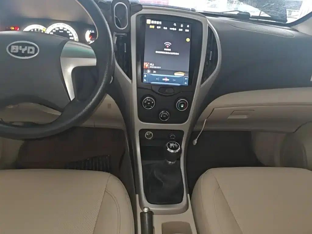 BYD F3 2015 Energy-Saving Edition 1.5L Manual Comfort Model — миниатюра 13
