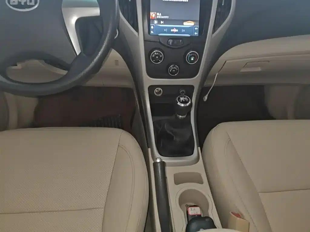 BYD F3 2015 Energy-Saving Edition 1.5L Manual Comfort Model — миниатюра 14
