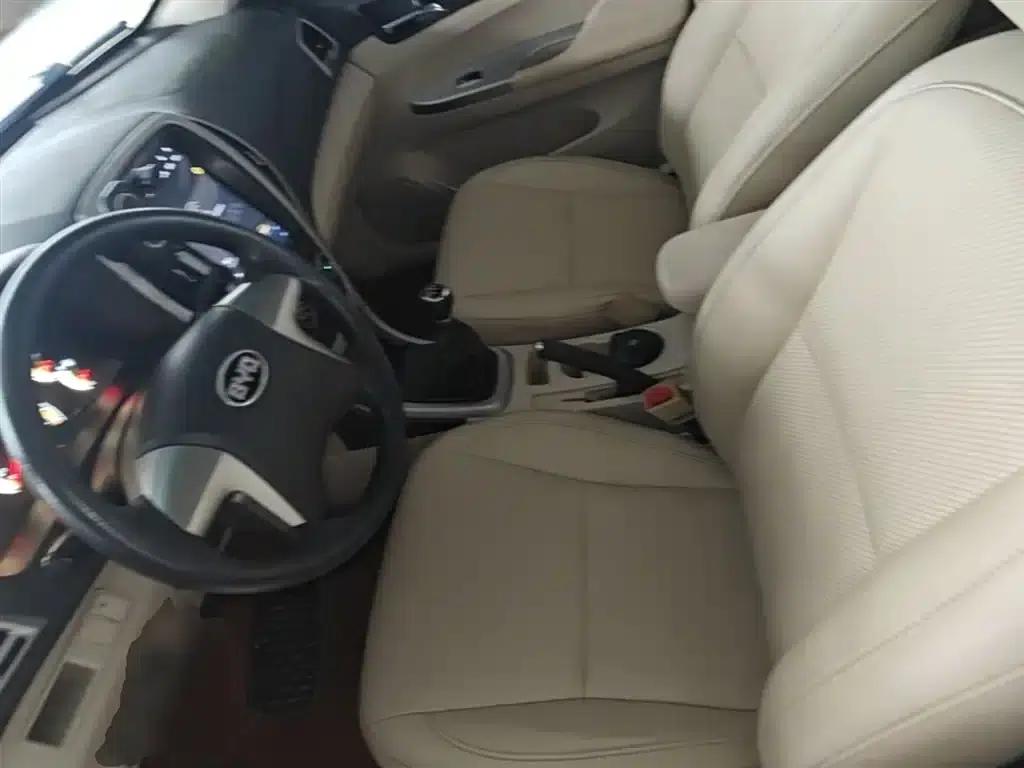 BYD F3 2015 Energy-Saving Edition 1.5L Manual Comfort Model — миниатюра 15