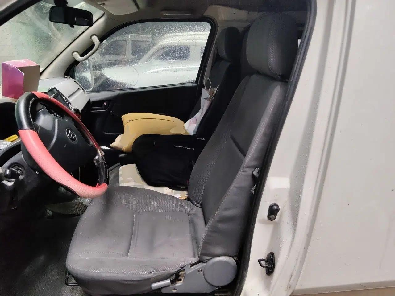 Foton Scenic G7 2017 2.0L Short-Wheelbase Commercial Van High Roof 6-Seater 4Q20M — миниатюра 16