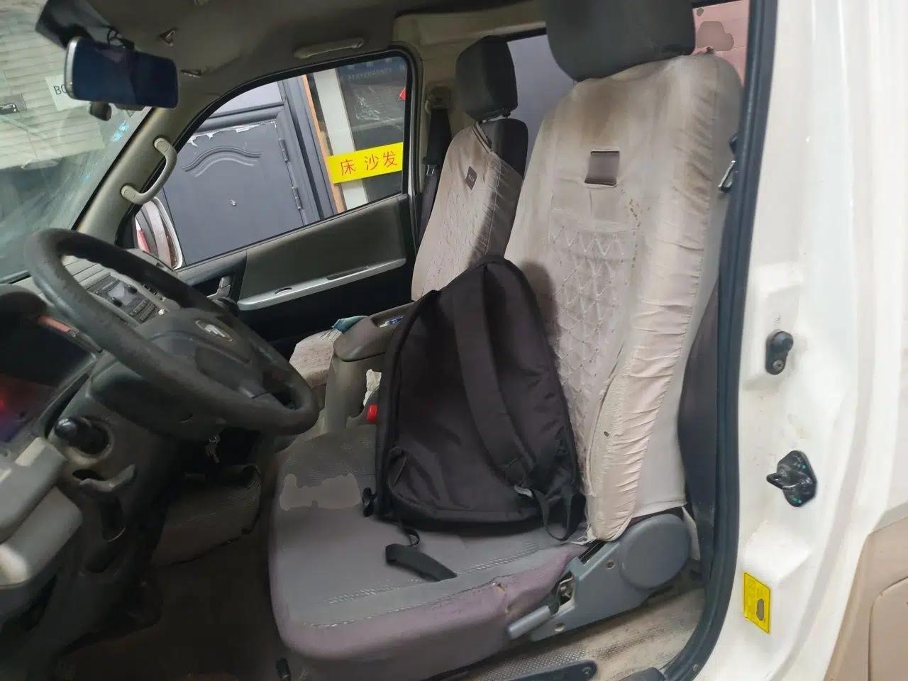 Foton Scenic G7 2017 2.0L Short-Wheelbase Commercial Van Flat Roof 6-Seater 4Q20M — миниатюра 16