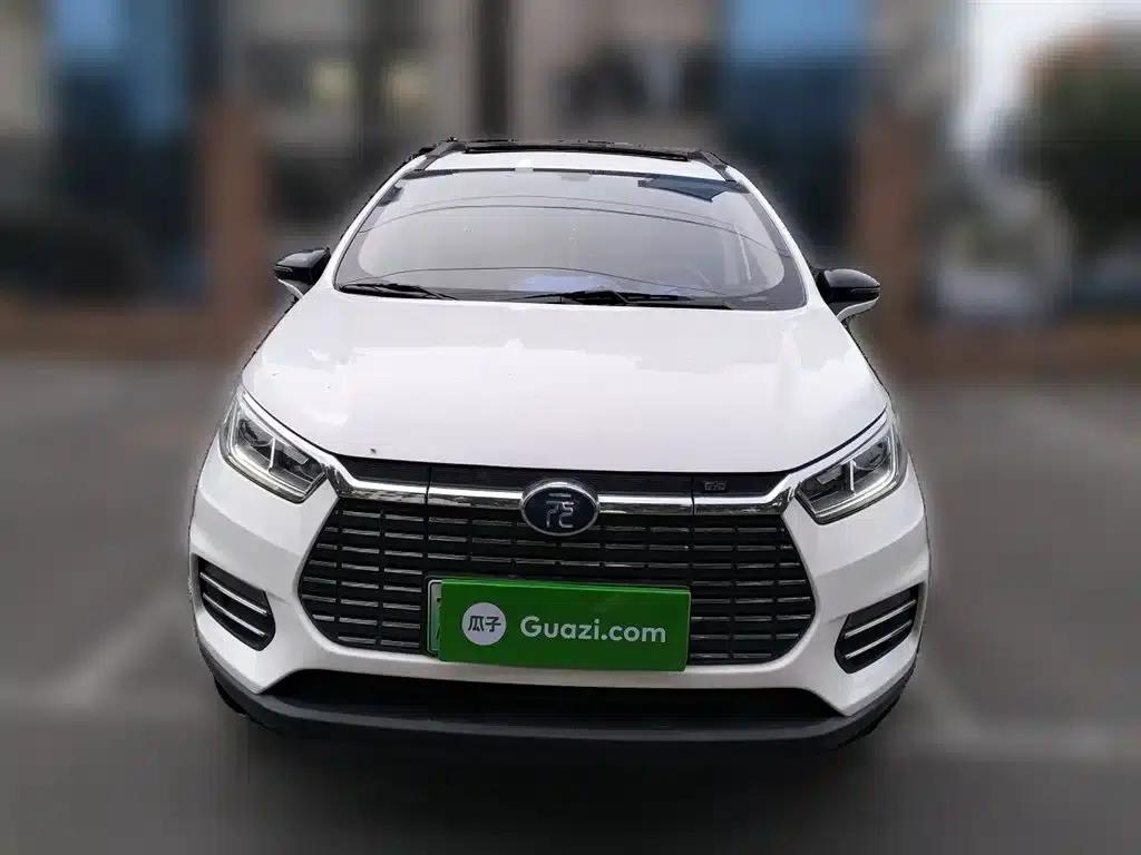 Yuan New Energy 2018 EV360 Smart Connected Cool Edition — миниатюра 3