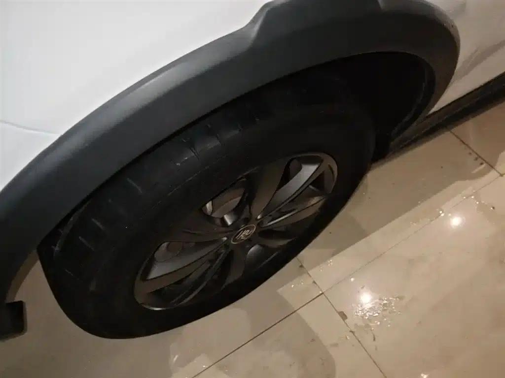Yuan New Energy 2019 EV360 Intelligent Enjoyment Edition — миниатюра 23