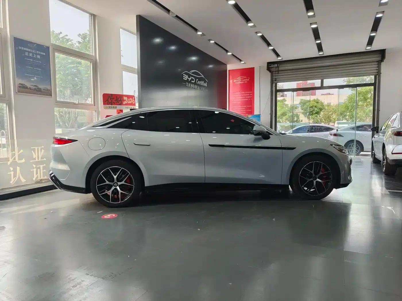 Han L 2025 EV All-Wheel Drive LiDAR Flagship Edition — миниатюра 16