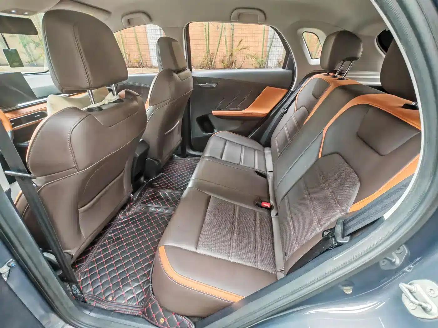BYD e2 2020 Upgraded Long-Range Luxury Edition — миниатюра 8