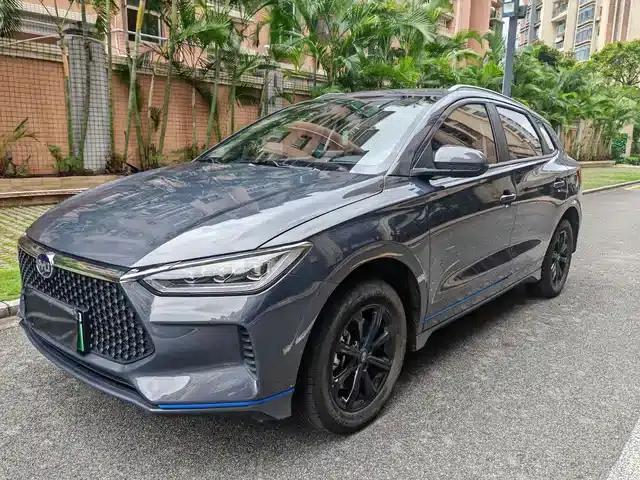 BYD e2 2020 Upgraded Long-Range Luxury Edition