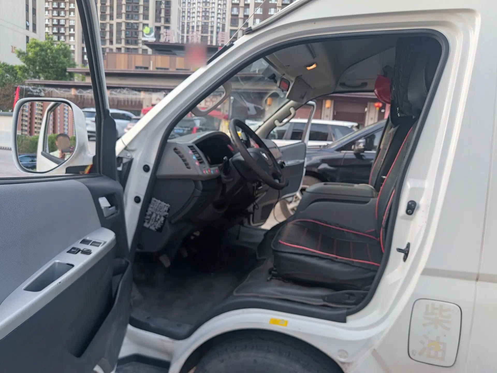 Foton Scenic G9 2020 2.8T Diesel Commercial Version Long Wheelbase High Roof 2-Seater Van 4J28TC3 — миниатюра 17