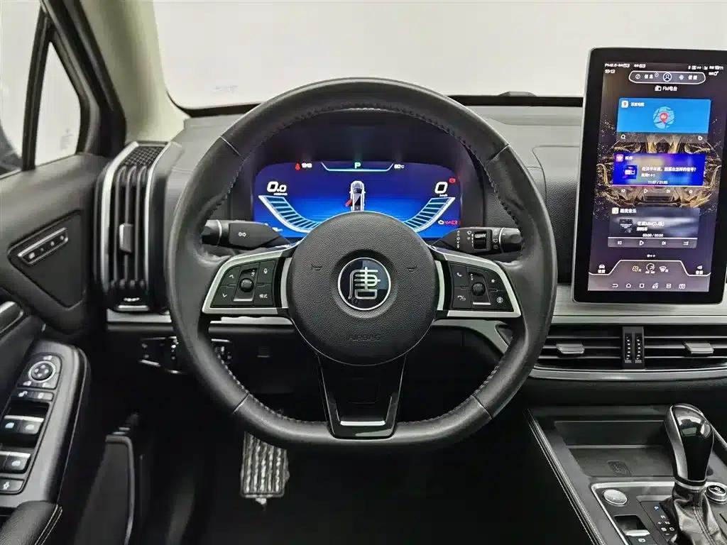Tang 2018 2.0T Automatic Intelligent Connected Premium 7-seater National V Emission Standard — миниатюра 11