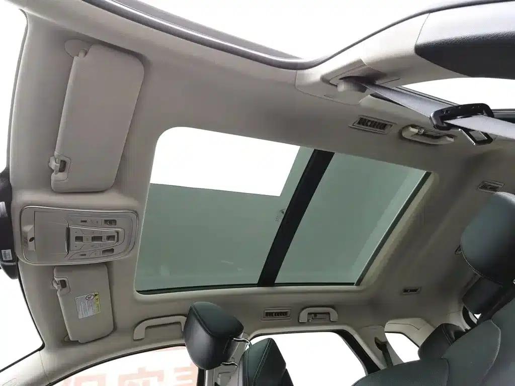 Tang 2018 2.0T Automatic Intelligent Connected Premium 7-seater National V Emission Standard — миниатюра 14