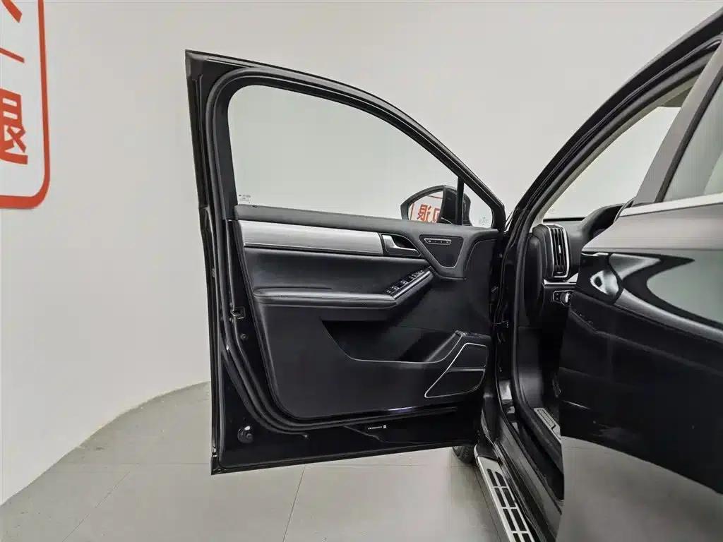 Tang 2018 2.0T Automatic Intelligent Connected Premium 7-seater National V Emission Standard — миниатюра 8