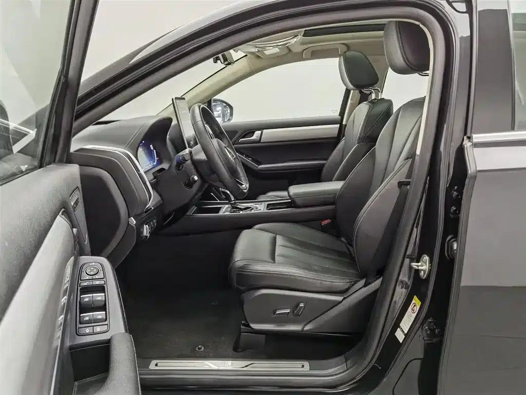 Tang 2018 2.0T Automatic Intelligent Connected Premium 7-seater National V Emission Standard — миниатюра 10