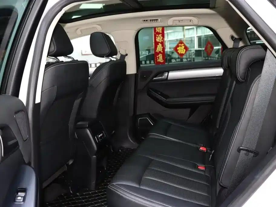 Tang 2018 2.0T Automatic Intelligent Connected Premium 7-seater National V Emission Standard — миниатюра 11
