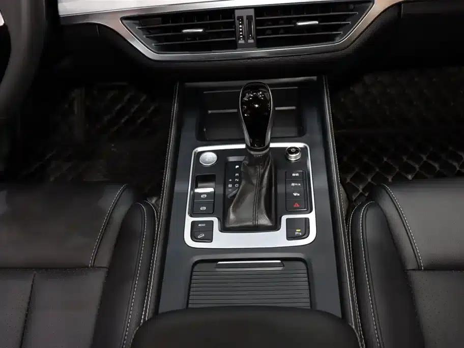 Tang 2018 2.0T Automatic Intelligent Connected Premium 7-seater National V Emission Standard — миниатюра 16
