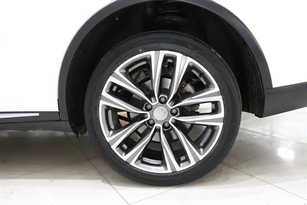 Tang 2018 2.0T Automatic Intelligent Connected Premium 7-seater National V Emission Standard — миниатюра 21