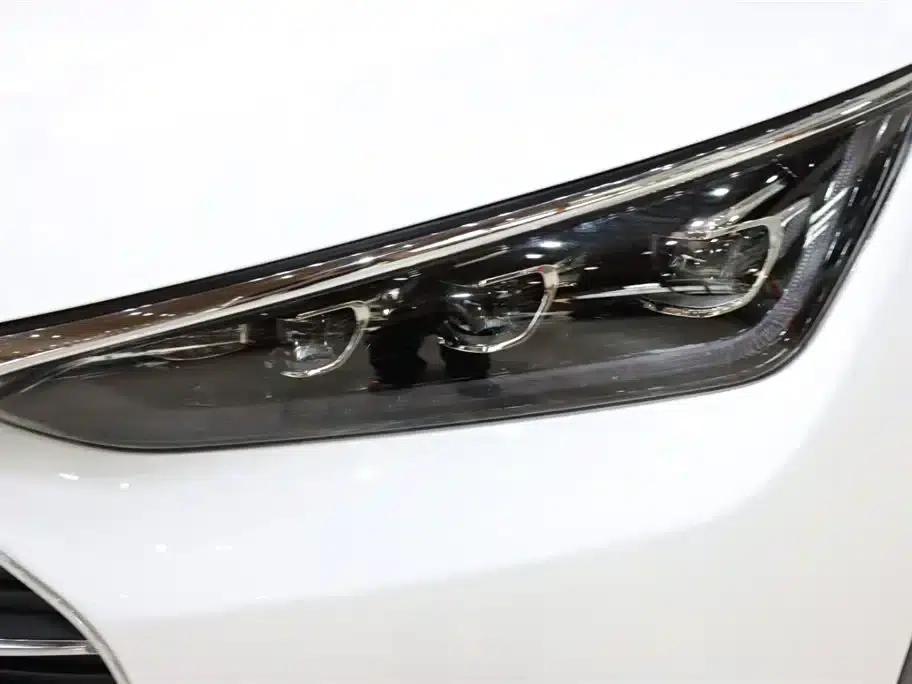 Tang 2018 2.0T Automatic Intelligent Connected Premium 7-seater National V Emission Standard — миниатюра 7