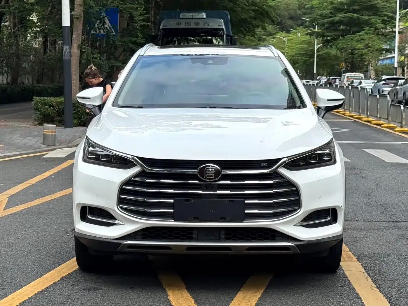 Tang 2018 2.0T Automatic Intelligent Connected Premium 7-seater National V Emission Standard — миниатюра 2