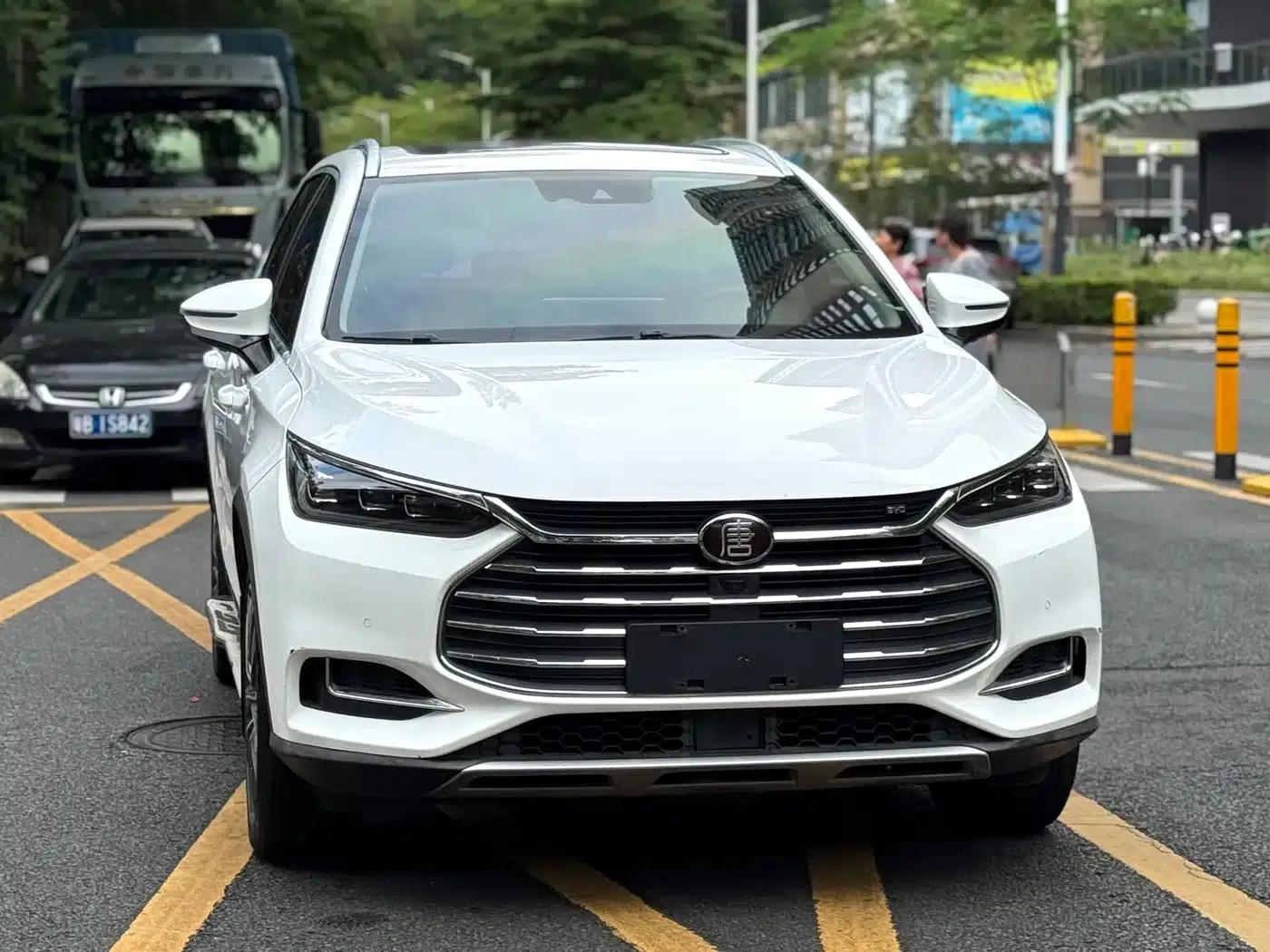 Tang 2018 2.0T Automatic Intelligent Connected Premium 7-seater National V Emission Standard — миниатюра 3