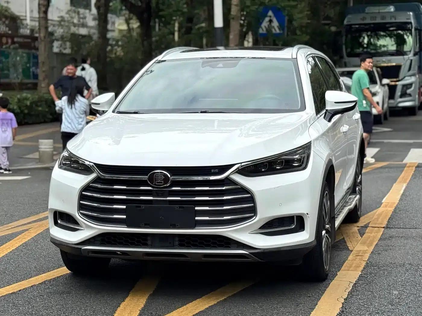 Tang 2018 2.0T Automatic Intelligent Connected Premium 7-seater National V Emission Standard — миниатюра 4