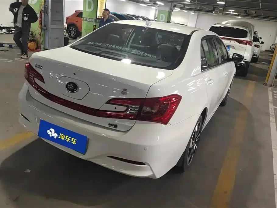 Qin New Energy 2014 1.5T Flagship Edition — миниатюра 3