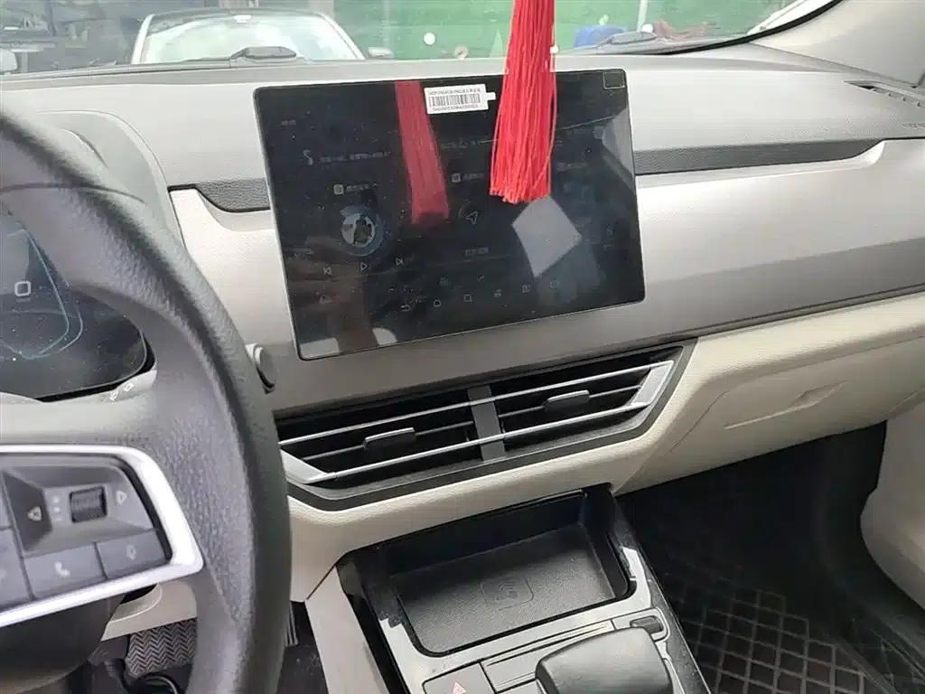 Yuan Pro 2021 401KM Luxury Edition — миниатюра 13