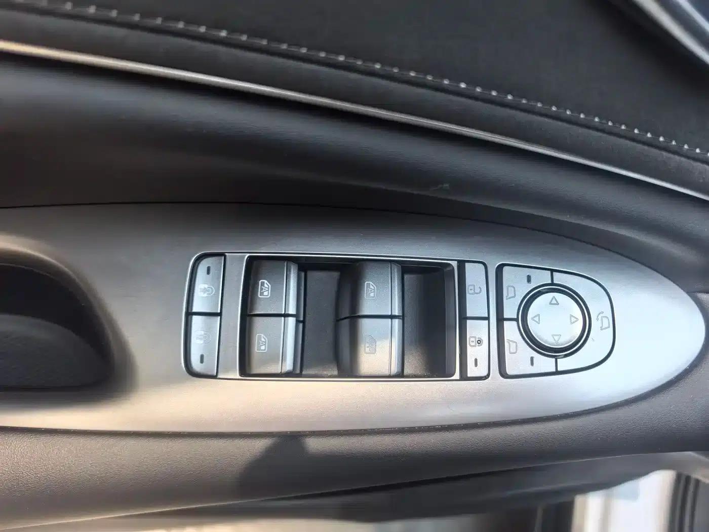 Hiace 06 2025 EV 605 Navigator Pro Edition — миниатюра 23