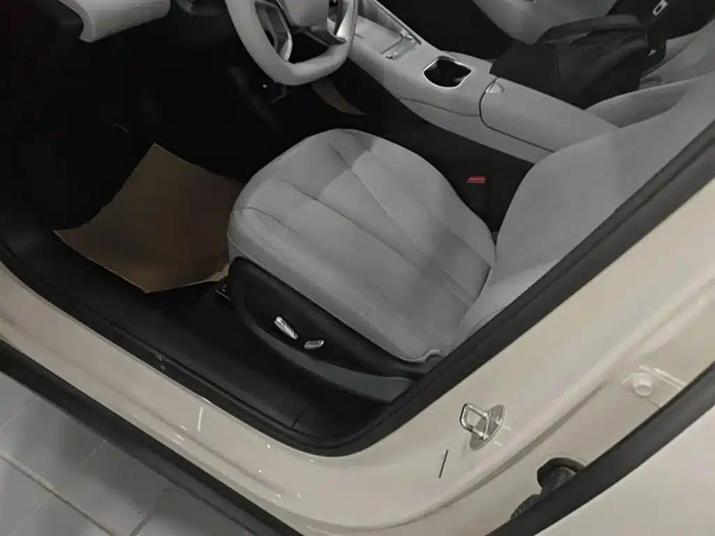 Hiace 06 2025 EV 520 Navigator Edition — миниатюра 15