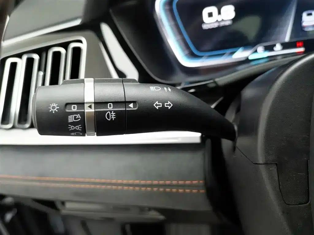 Song PLUS 2020 1.5T Automatic Flagship PLUS — миниатюра 21